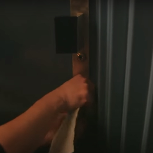 Illustration - Conseils de serrurier en cas de porte claquée